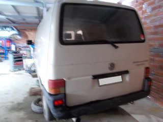 VOLKSWAGEN TRANSPORTER-thumb-2