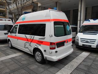Ασθενοφόρο Volkswagen 2013 TRANSPORTER  T5-thumb-4