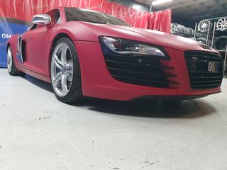 Audi R8 2009-thumb-5