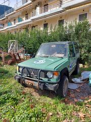 Mitsubishi Pajero 1988 PAJERO-thumb-2