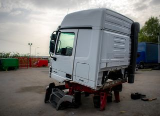 ΚΑΜΠΙΝΑ - ΚΟΥΒΟΥΚΛΙΟ MERCEDES ACTROS MP 2 LARGE (MEGA)-thumb-3