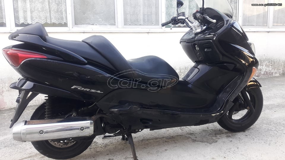 HONDA FORZA 250