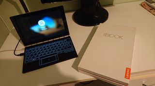 Lenovo Yoga book. Windows. 3G.