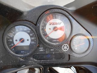 YAMAHA TDM 850-thumb-7