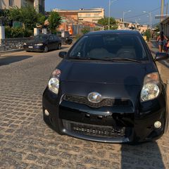 TOYOTA VITZ RS FACELIFT MK2-thumb-1