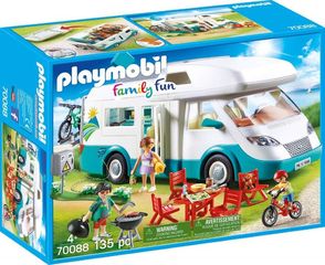 Playmobil Family Fun: Αυτοκινούμενο Οικογενειακό Τροχόσπιτο (70088)