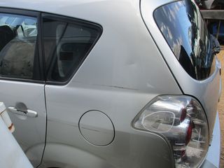 Φινιστρίνια Toyota Corolla Verso '06 Προσφορά.