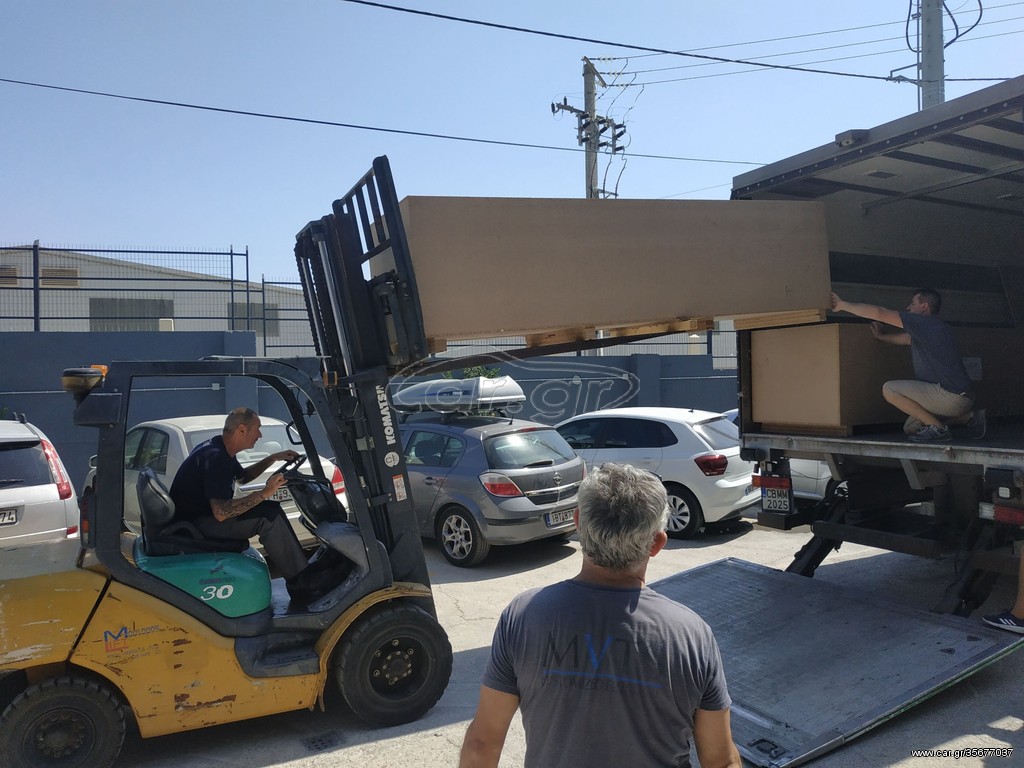 Komatsu 2003 3.0Τ
