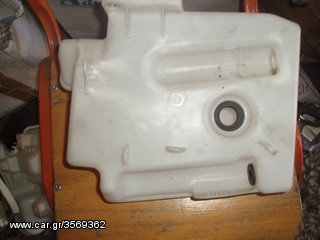 VW GOLF V (5) 2004-2009 ΔΟΧΕΙΟ ΝΕΡΟΥ ΓΙΑ ΜΠΑΡΜΠΡΙΖ ME ΠΙΤΣΙΛΗΣΤΗΡΑ ΣΤΟ ΦΑΝΑΡΙ