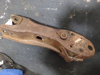 ΨΑΛΙΔΙ ΕΜΠΡΟΣ ΔΕΞΙ ΚΑΤΩ NISSAN 720 80-86-thumb-1