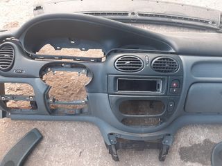 ΤΑΜΠΛΟ ΑΠΟ RENAULT SCENIC-thumb-2