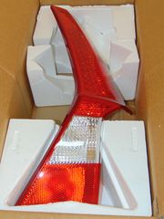 ΦΑΝΑΡΙ ΠΙΣΩ ΔΕΞΙ ΕΣΩΤΕΡΙΚΟ VOLVO V70 - XC70 2007 2008 2009 2010 2011 2012 2013 ***ΚΑΙΝΟΥΡΙΟ ΓΝΗΣΙΟ***