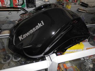 Kawasaki Z750 2007/12 Ντεπόζιτο/Ρεζερβουάρ Βενζίνης Σαν Καινούριο!!!