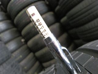 2TMX 255-40-17 PIRELLI PZERO ROSSO -thumb-4