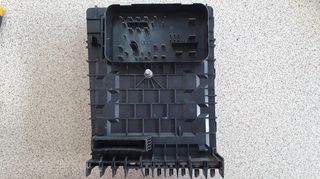 AUDI A3 ΣΕΤ  ECU + ΚΑΝΤΡΑΝ + BCI + SWCM + GATEWAY CONTROL MODULE + ANTI THIEF ALARM CONTROL MODULE + Ignition barrel + KEY + BARREL DOOR + Central Circuit Board Relay Fuse Box-thumb-18