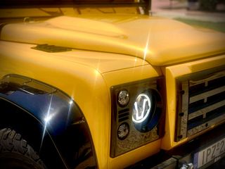 Land Rover Defender 1989-thumb-1