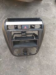 KENTΡΙΚΗ ΚΟΝΣΟΛΑ VOLKSWAGEN FOX 2005-2011