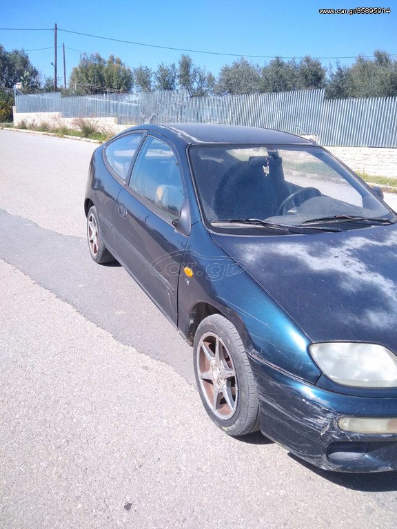 Mazda 323 1995 323 C