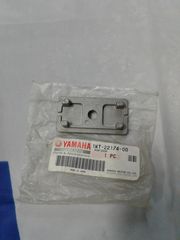 ΠΛΑΚΑ ΡΕΓΟΥΛΑΤΟΡΟΥ YAMAHA TZR250/FZR400                         1KT-22174-00-00