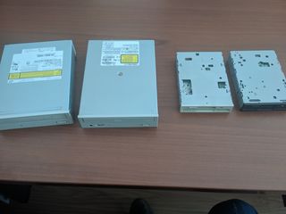 1 DVD-RW, 1 DVD, 2 Floppy drives