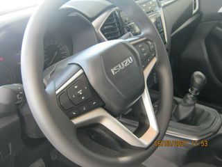 Isuzu D-Max 2026 ACTIVITY4DOOR-thumb-9