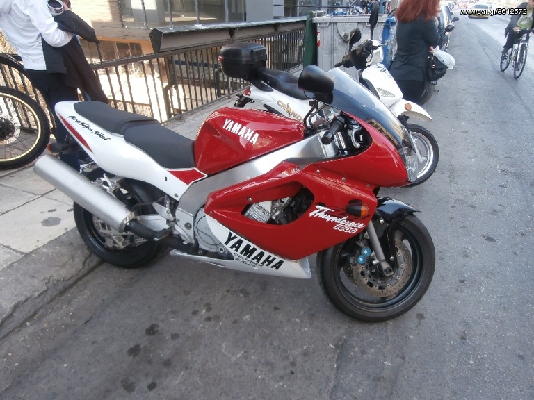 Yamaha 1999 Yamaha yzf1000R Thunderace '99