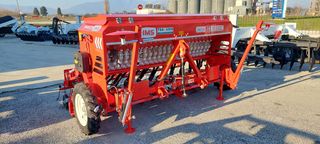 Tractor seeding machinery '22 MYIADISC 23 LIGHT