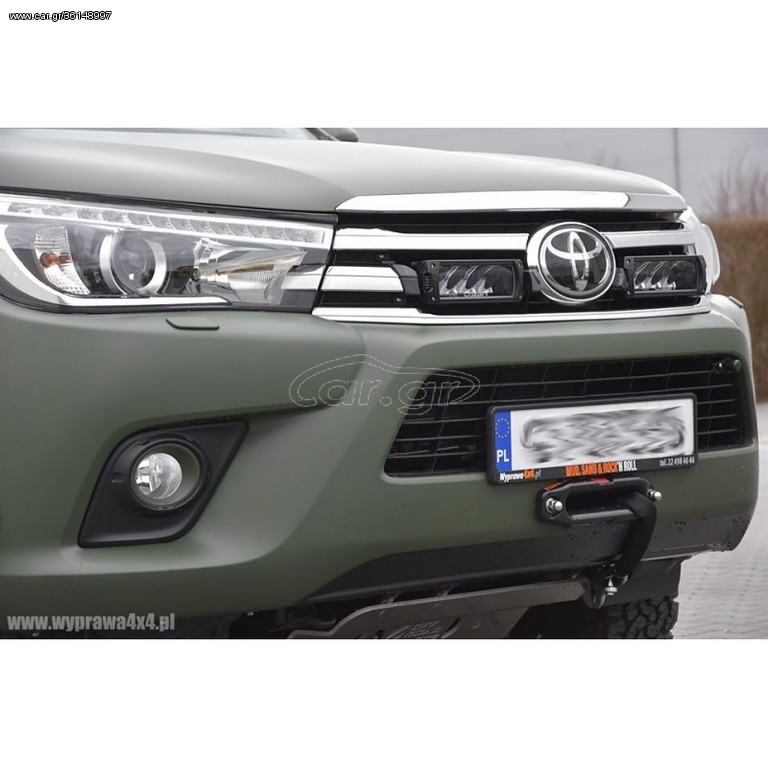 Βάση εργάτη Hilux Revo