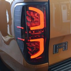 ΟΠΙΣΘΙΑ ΦΑΝΑΡΙΑ DYNAMIC LED DYNLED 850 FORD RANGER T6 2012+, T7 2017+ & T8 2020+