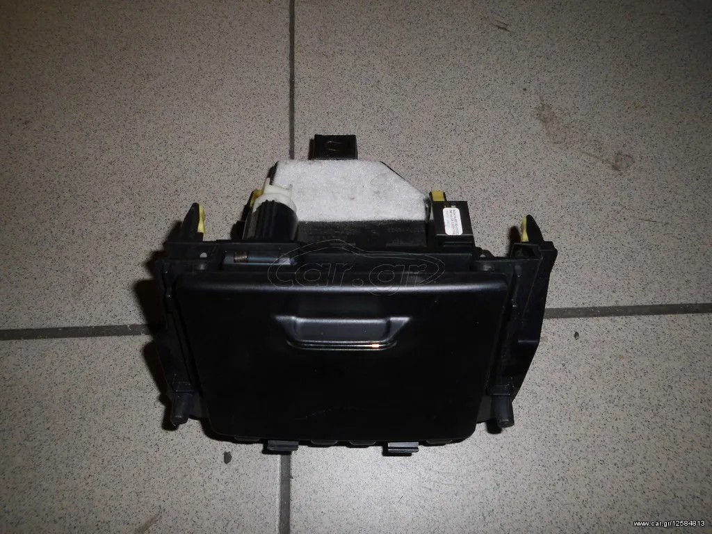 TOYOTA YARIS 2012-2015