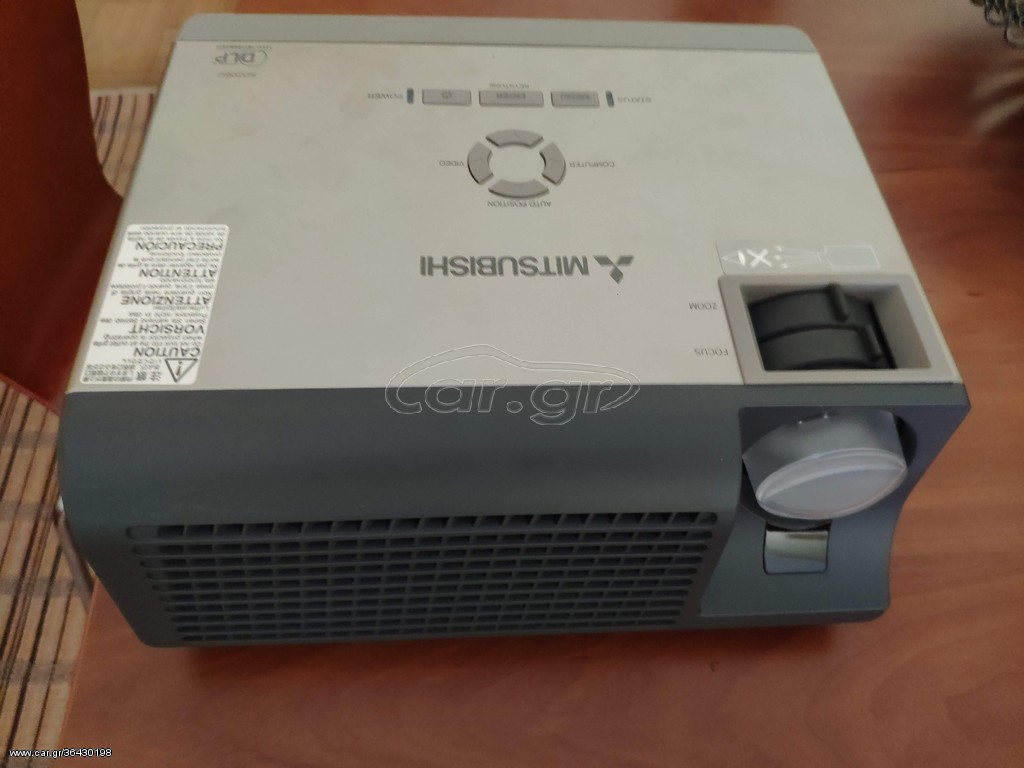 ΠΩΛΕΙΤΑΙ PROJECTOR MITSUBISHI SD206U