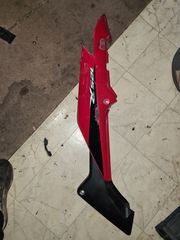 Honda CBR 125 δεξιά ουρά