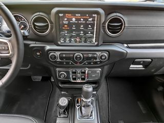 Jeep Wrangler 2019 SAHARA EDITION-thumb-10