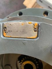 Μειωτήρας Περιστροφής Liebherr 942 Litronic -thumb-3