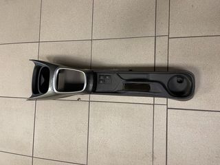 Toyota Yaris με κωδικό 58910-0D290 από αυτόματο 