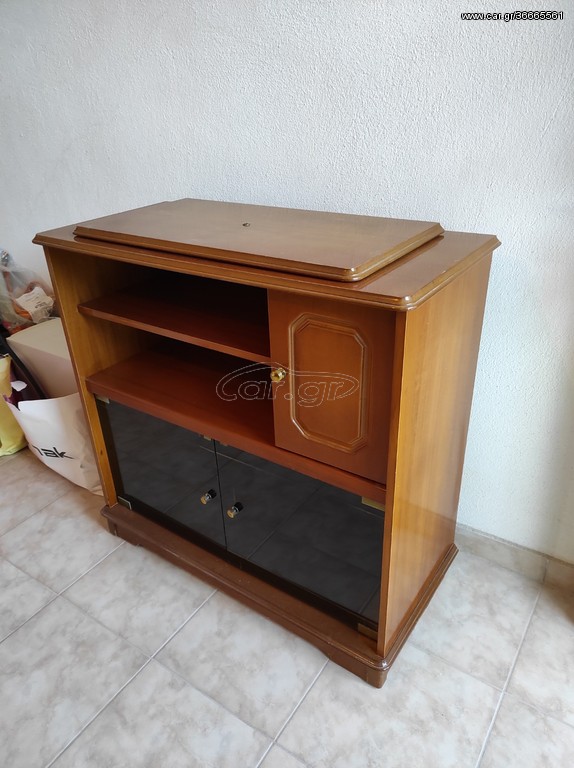 Έπιπλο τηλεόρασης