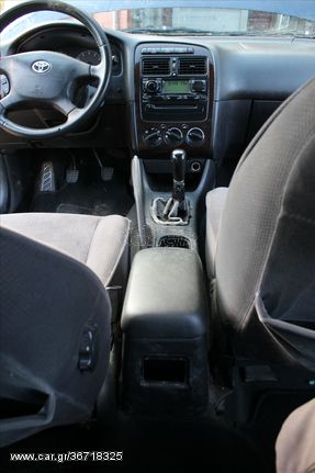 Τεμπέλης με Κονσόλα Χειροφρένου Toyota Avensis '01 Προσφορά.