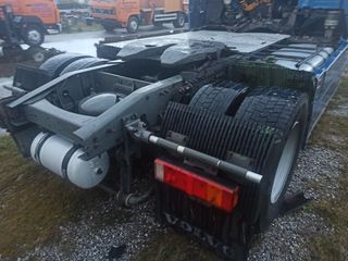 Volvo 1997 FH 12 420 XL -thumb-10