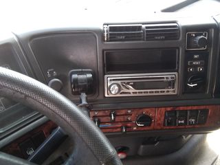 Volvo 1997 FH 12 420 XL -thumb-15