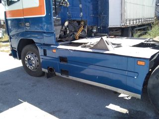 Volvo 1997 FH 12 420 XL -thumb-7