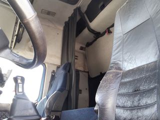 Volvo 1997 FH 12 420 XL -thumb-18