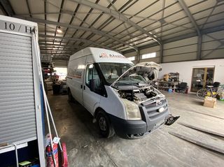 FORD TRANSIT '07 TCDI  ΤΜΗΜΑΤΙΚΑ ΠΡΟΣ ΑΝΤΑΛΛΑΚΤΙΚΑ &ΟΧΙ ΓΙΑ ΚΥΚΛΟΦΟΡΙΑ