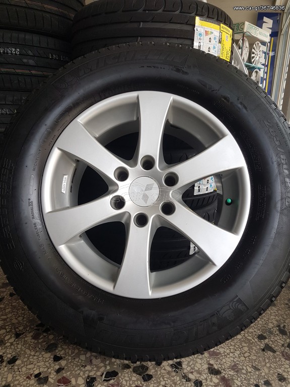 285/60 R 18 michelin