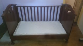 Βρεφικό κρεβάτι ΝΕΚ μαζί με στρώμα