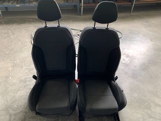 Καθίσματα εμπρός με ζώνες Megane 2015-2020