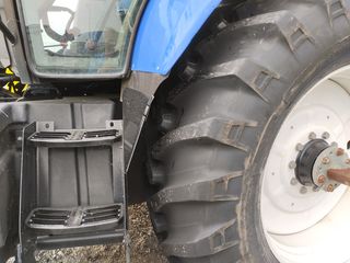 Τρακτέρ New Holland 2010 Τ7040-thumb-9