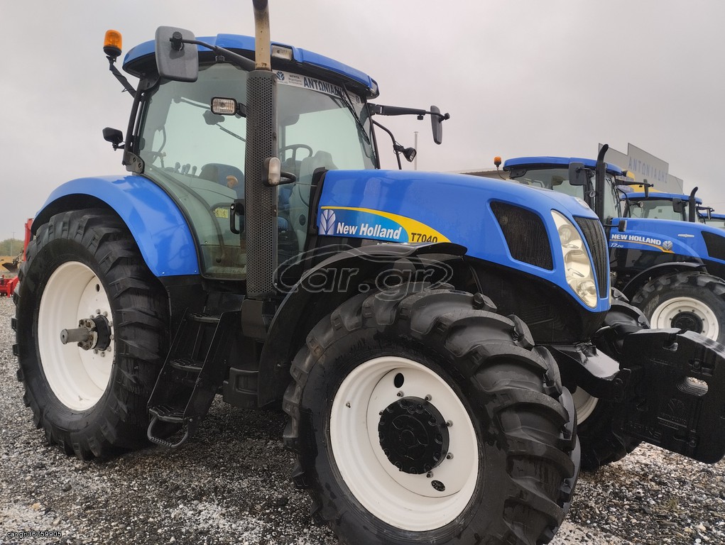 Τρακτέρ New Holland 2010 Τ7040