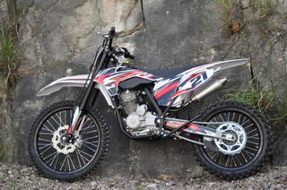Dirt Motos 2025 YX 250 Racing-thumb-2