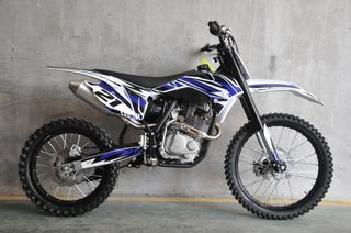 Dirt Motos 2025 YX 250 Racing-thumb-3