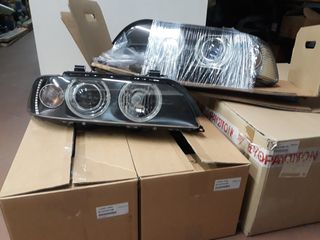 Ε39 ΠΡΟΒΟΛΕΑΣ XENON ΔΕΞΙΟΣ ΜΕ ΛΕΥΚΑ ΦΛΑΣ